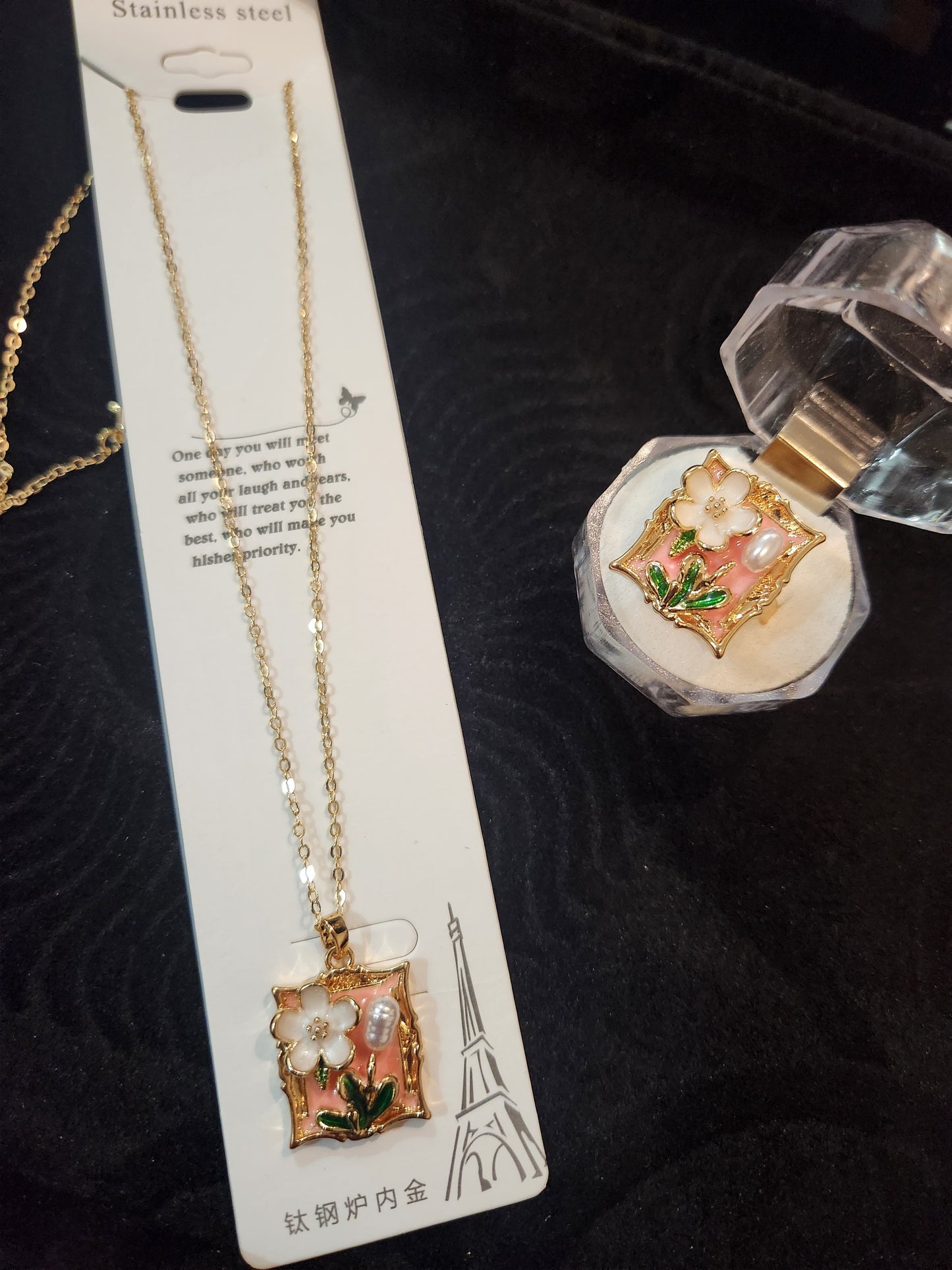 Floral and pearl frame pendant and ring