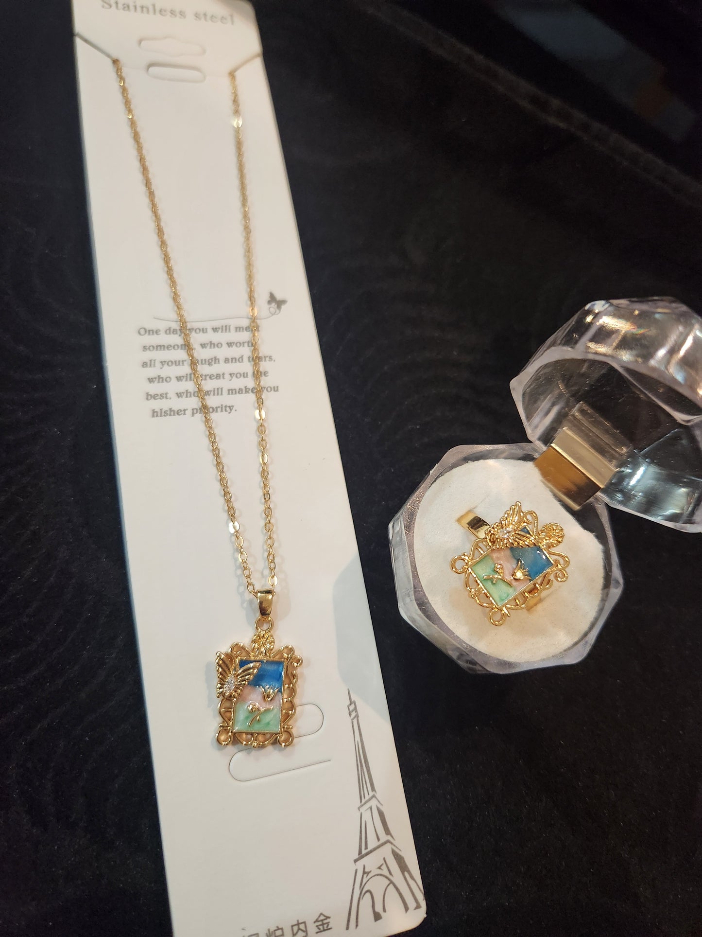 Flutter frame pendant and ring