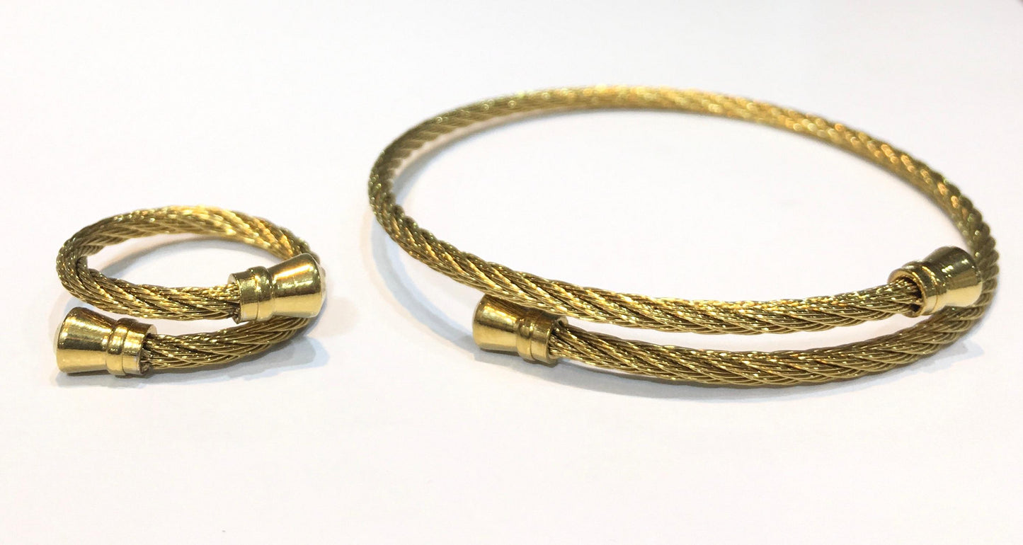 Hand cuff and ring combo set