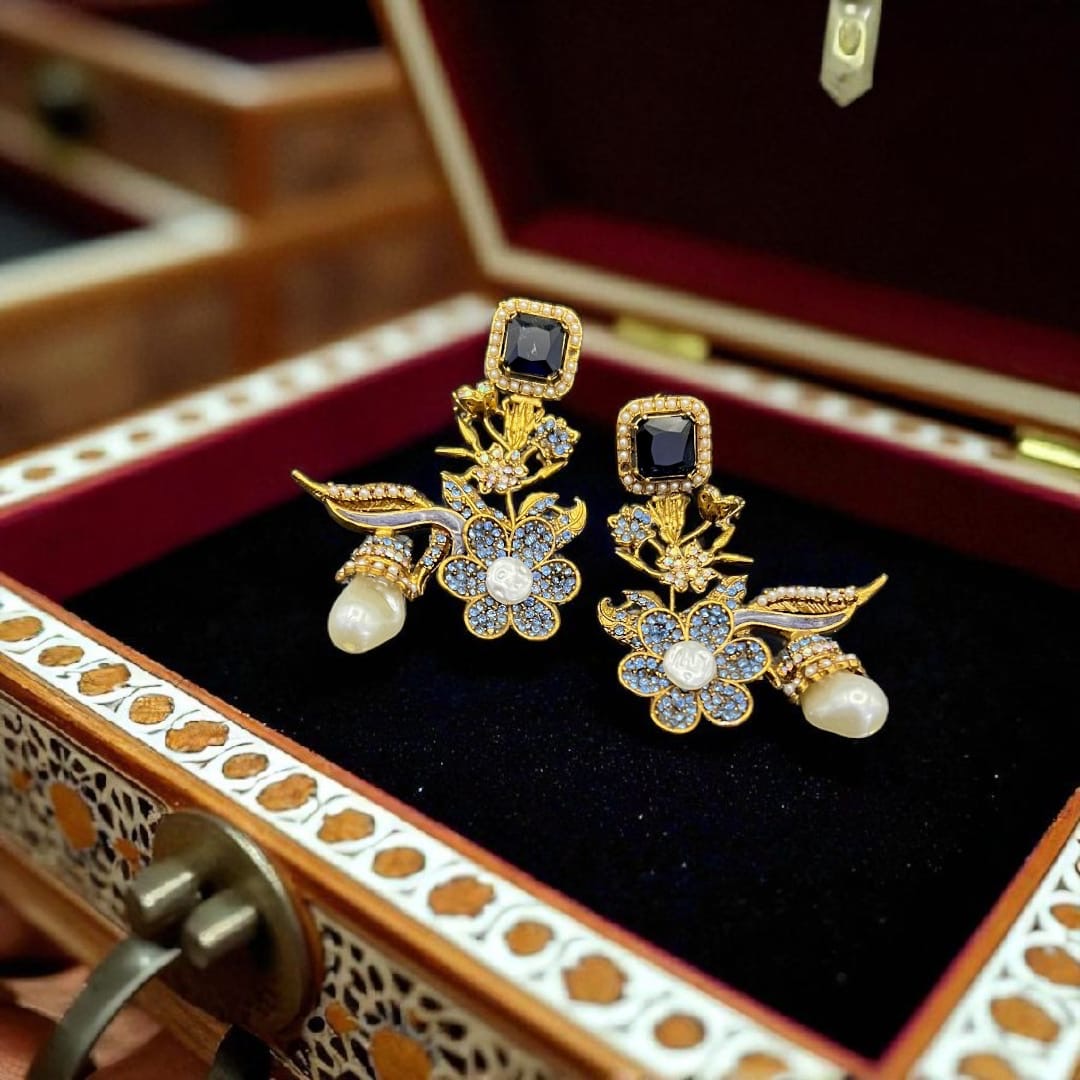 Floral pearl zircon earrings