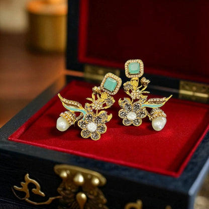 Floral pearl zircon earrings