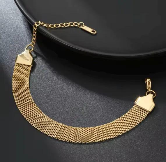Golden mesh bracelet