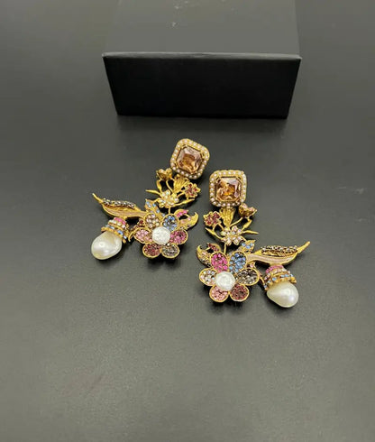 Floral pearl zircon earrings