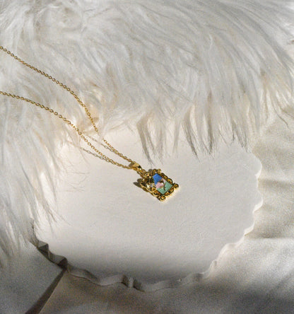 Flutter frame pendant and ring