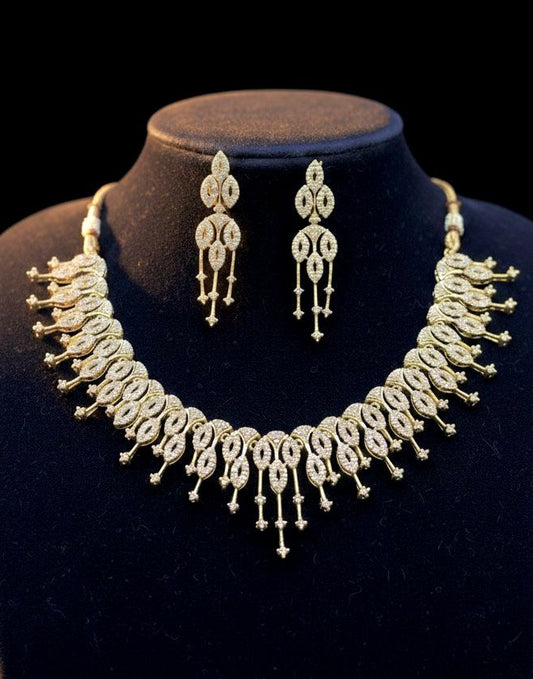 Elegant zircone formal set