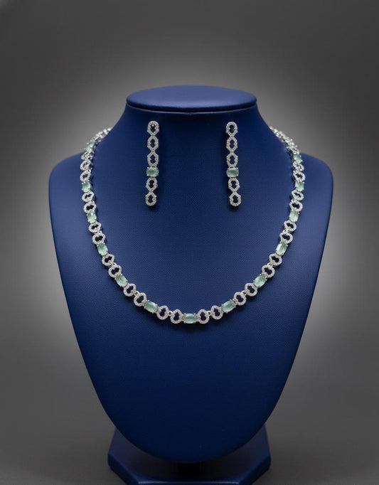 Minimal American diamond style set