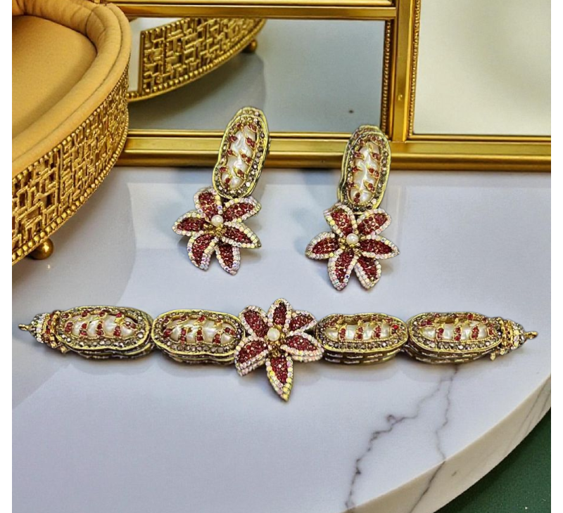 Elegant turkish set