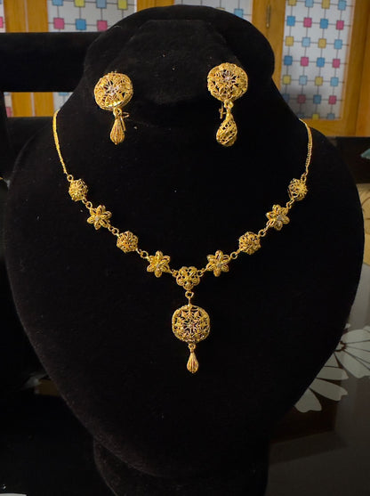 Indian locket set