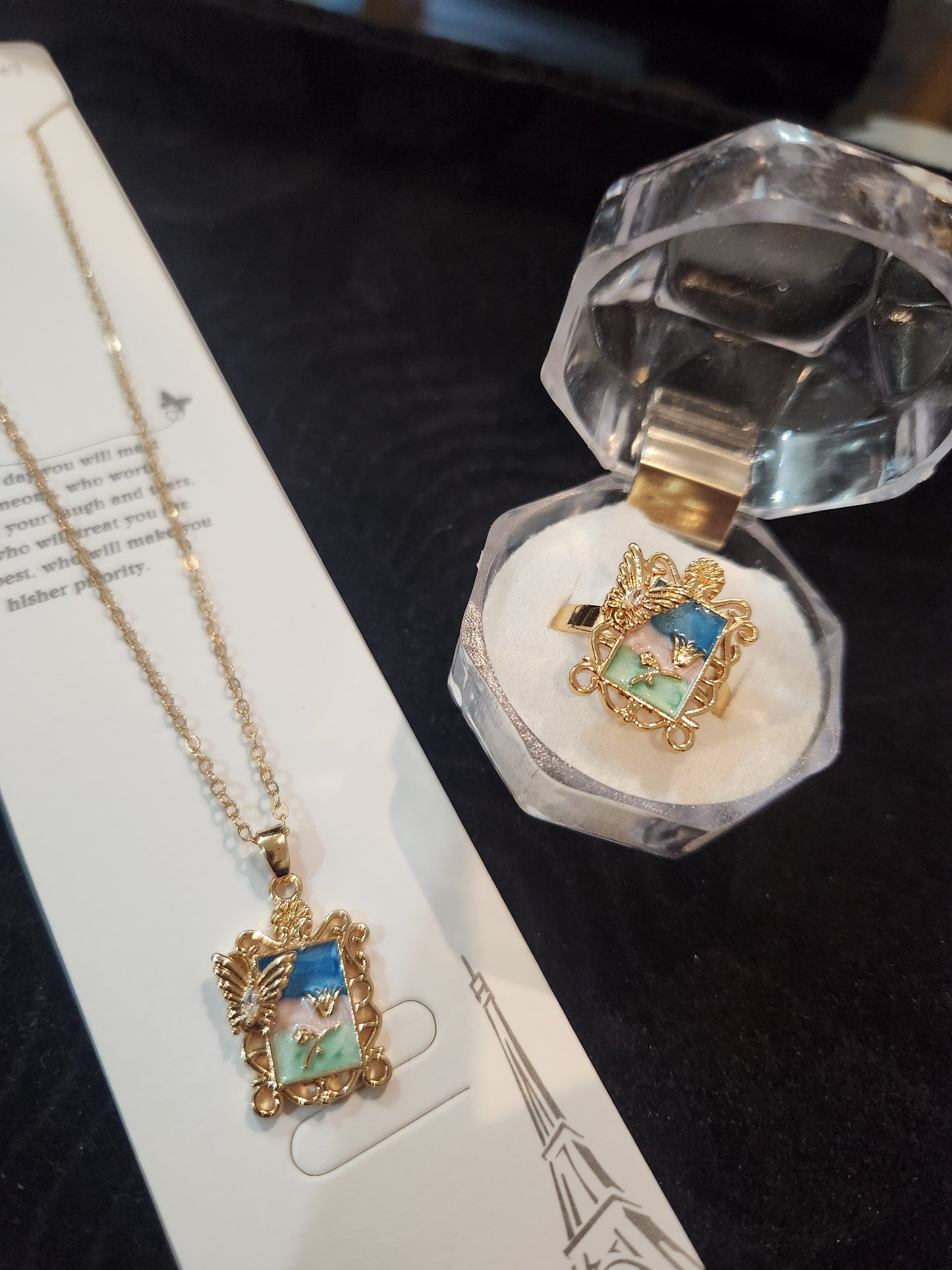 Flutter frame pendant and ring